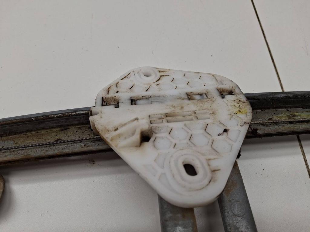 Стеклоподъемник механический задний правый, 500 рублей, Пермь