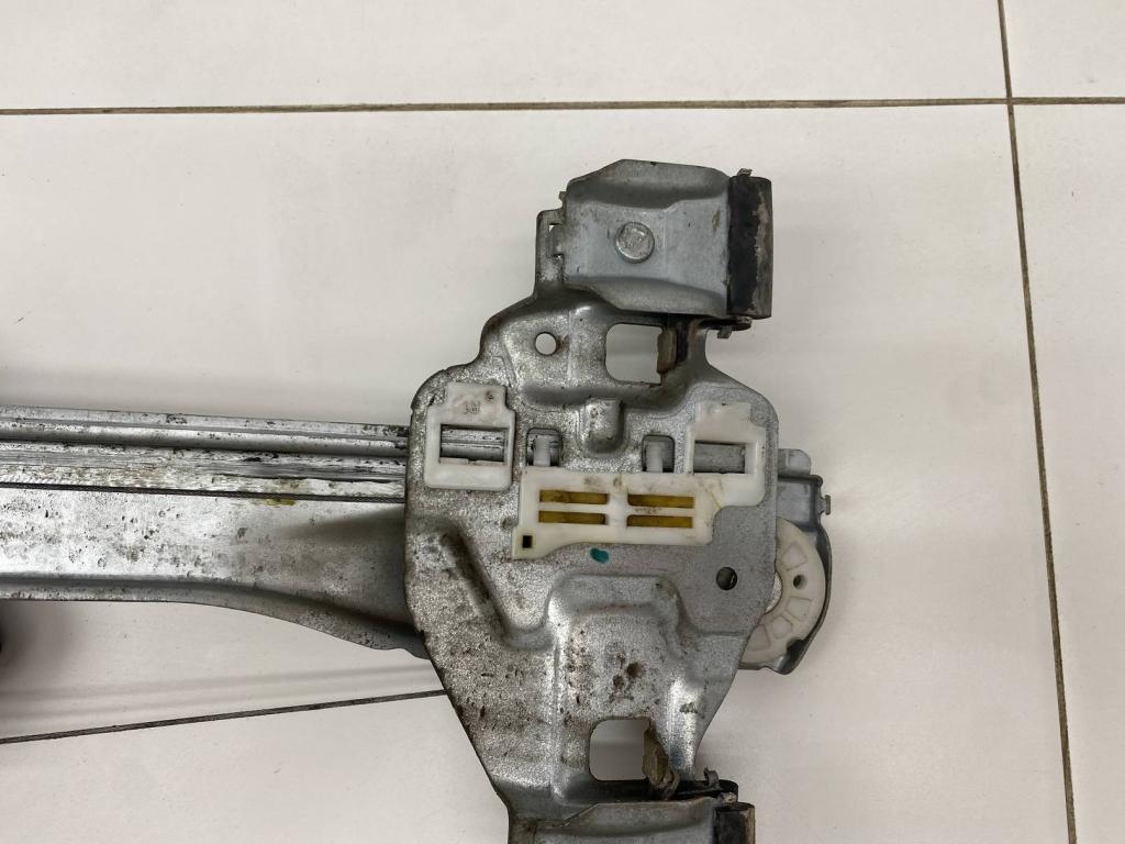 Стеклоподъемник задний правый, 1000 рублей, Пермь