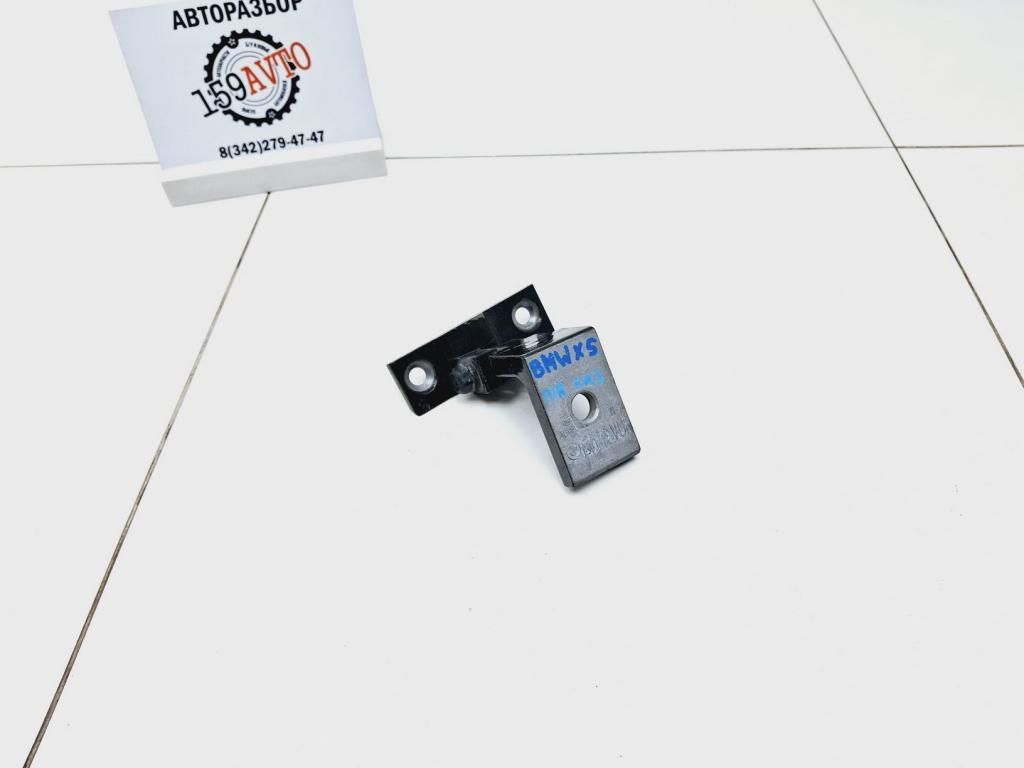 Петля двери передней правой нижняя, 2500 рублей, Пермь