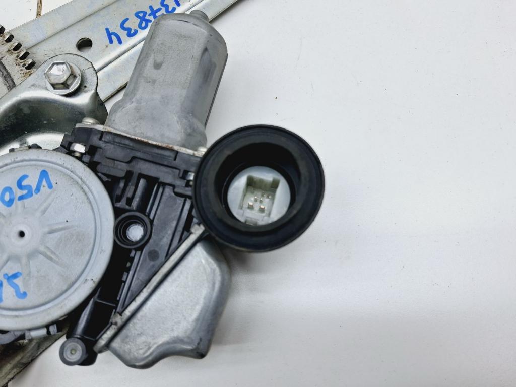 Стеклоподъемник задний правый, 1000 рублей, Пермь