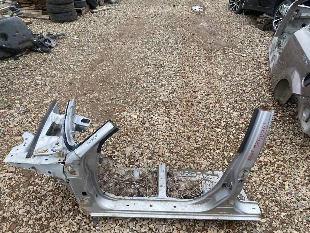 Порог со стойкой левый, 3000 рублей, Пермь