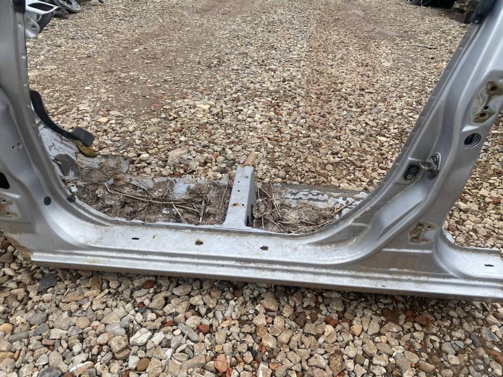 Порог со стойкой левый, 3000 рублей, Пермь