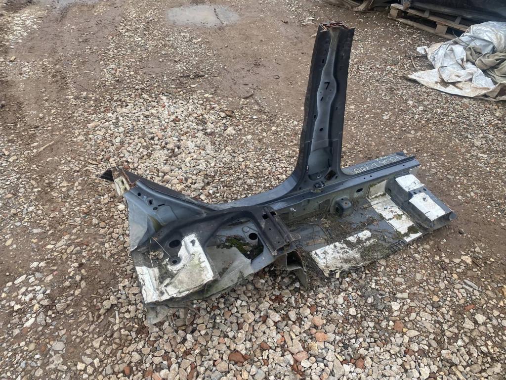 Порог со стойкой левый, 8000 рублей, Пермь