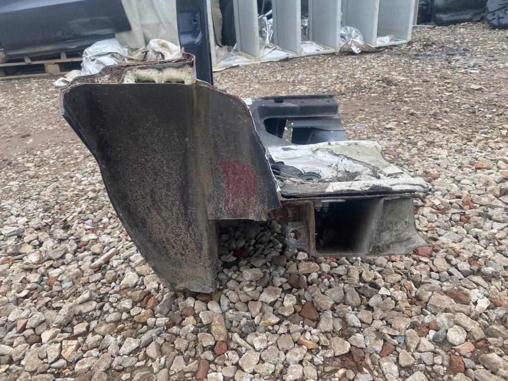 Порог со стойкой левый, 8000 рублей, Пермь