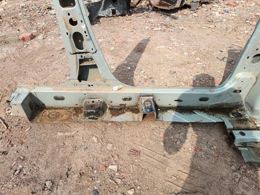 Порог со стойкой левый, 5000 рублей, Пермь