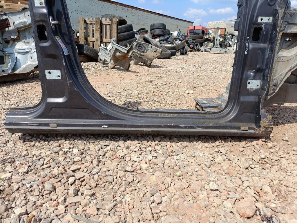 Порог со стойкой правый, 9000 рублей, Пермь