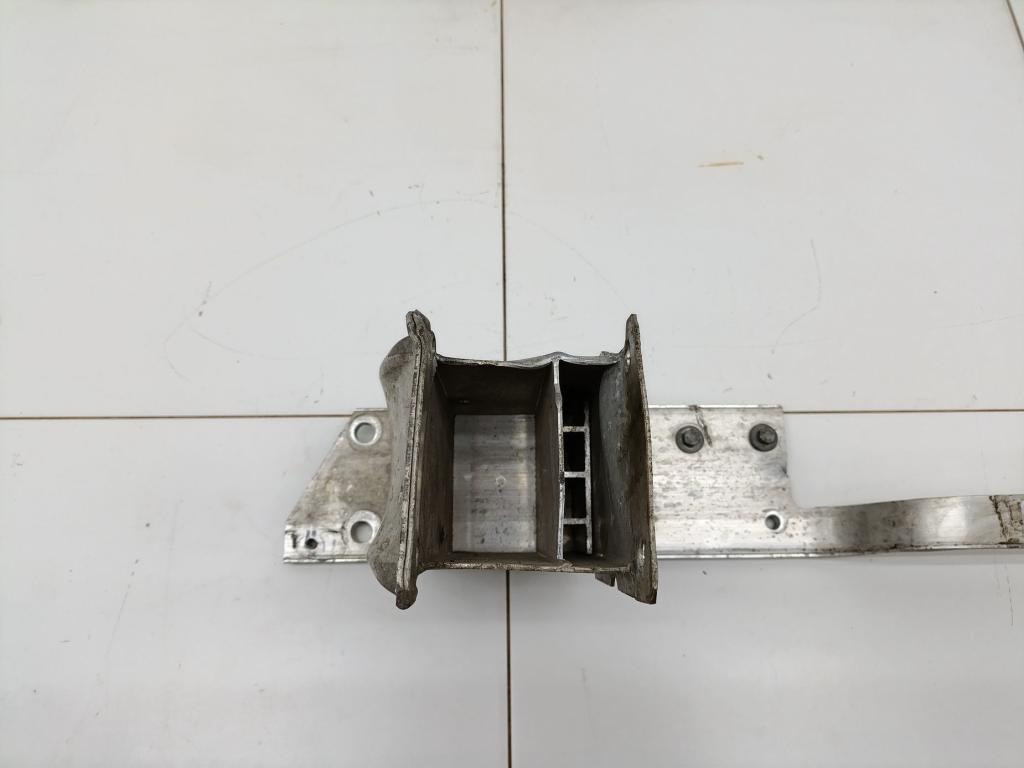 Кронштейн усилителя переднего бампера правый, 10000 рублей, Пермь