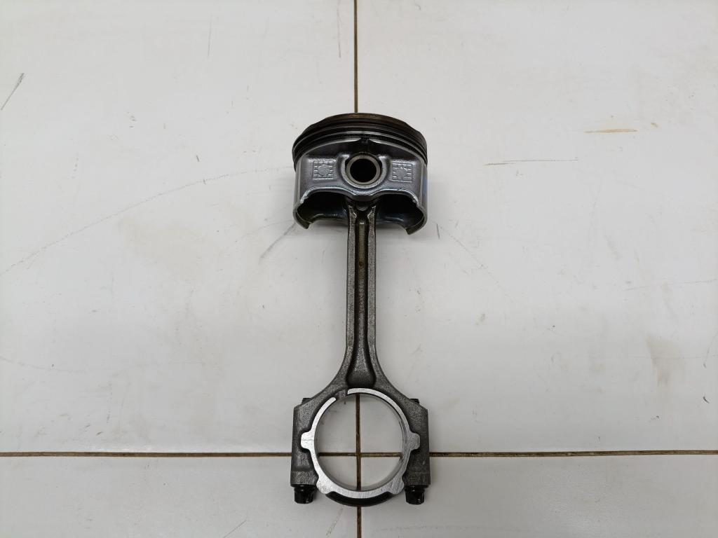 Поршень с шатуном, 8000 рублей, Пермь