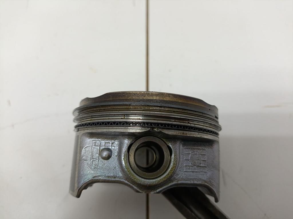 Поршень с шатуном, 8000 рублей, Пермь