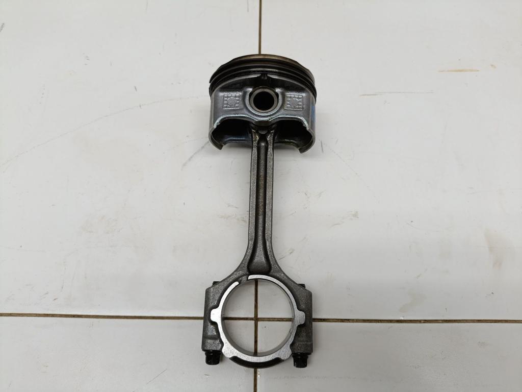 Поршень с шатуном, 8000 рублей, Пермь