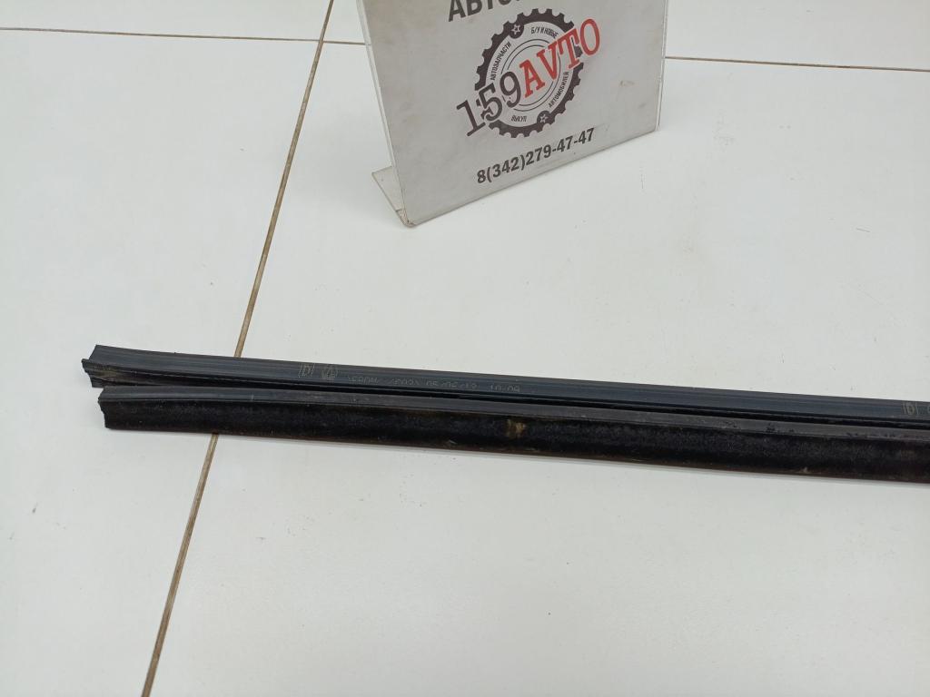 Накладка стекла заднего правого, 500 рублей, Пермь