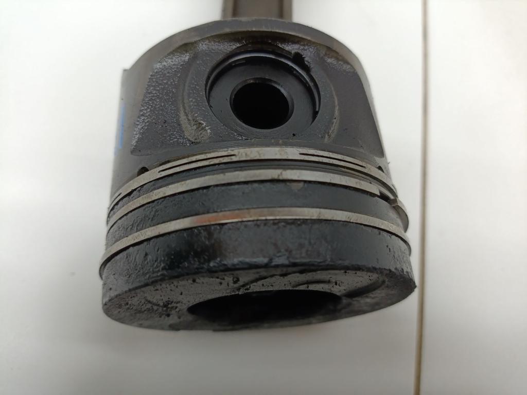 Поршень с шатуном, 3000 рублей, Пермь