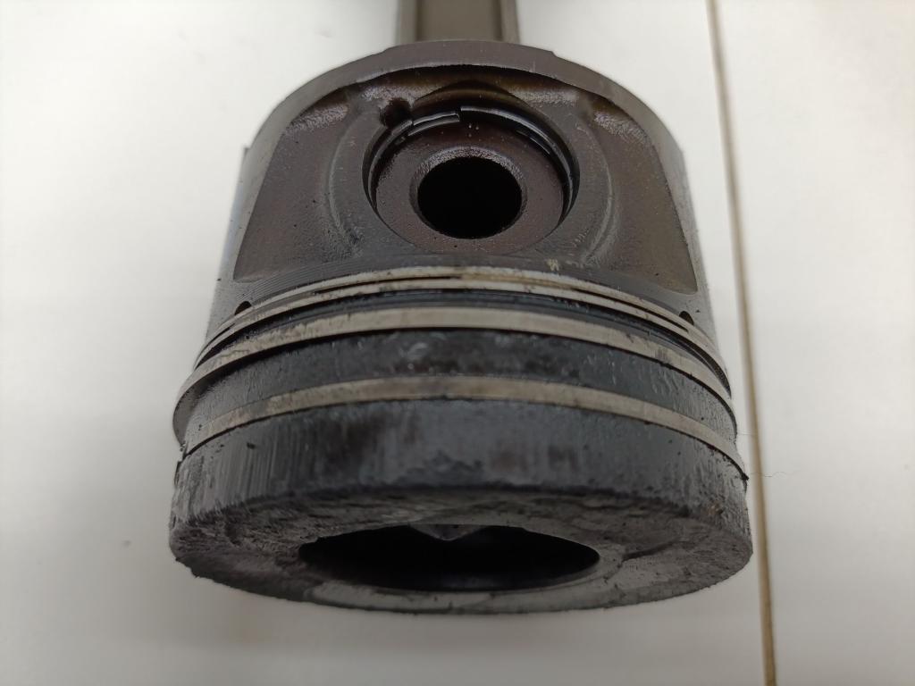 Поршень с шатуном, 3000 рублей, Пермь