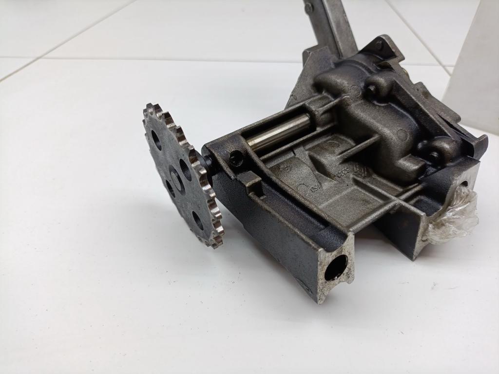 Насос масляный, 2000 рублей, Пермь