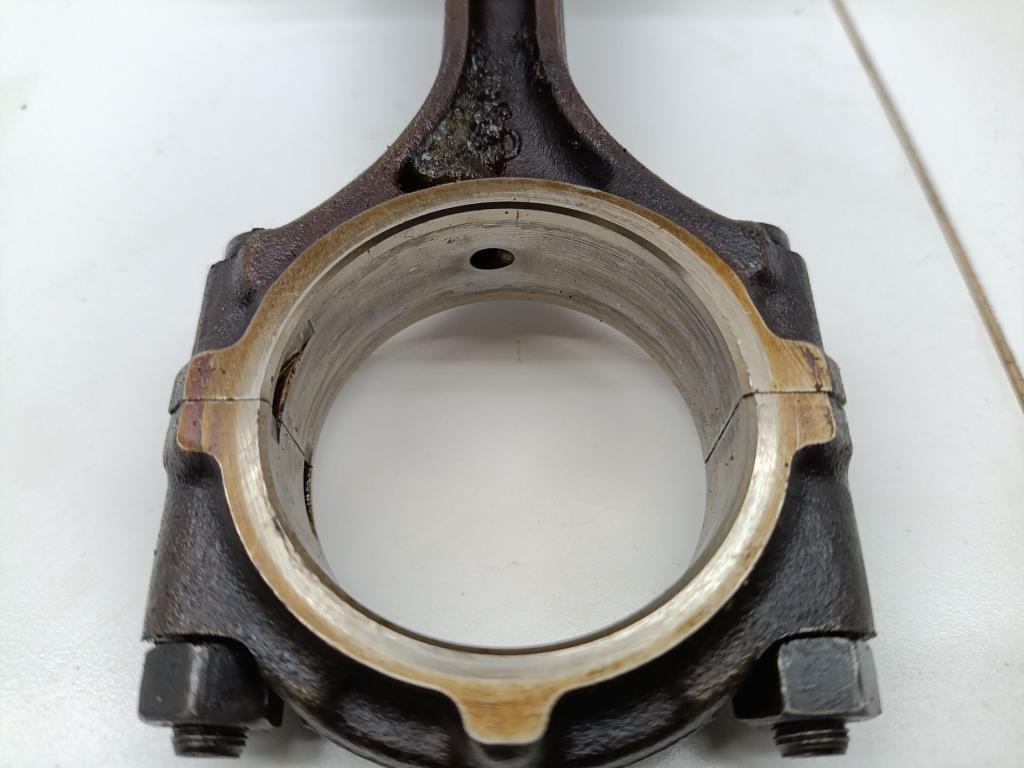 Поршень с шатуном, 2000 рублей, Пермь