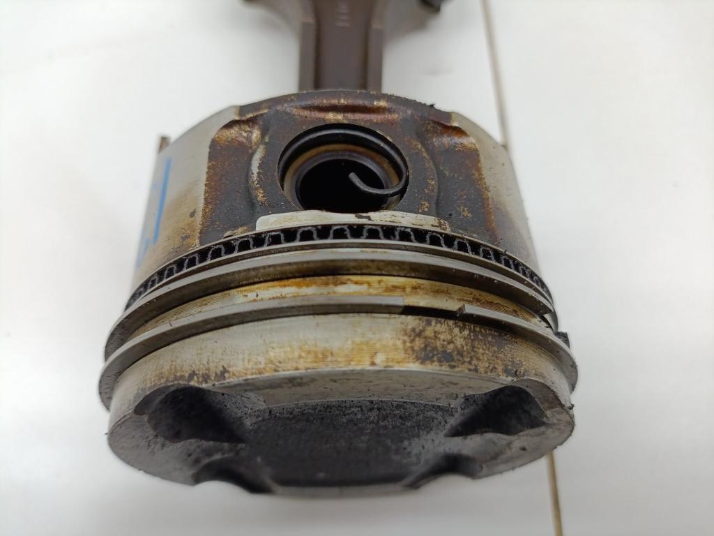 Поршень с шатуном, 1500 рублей, Пермь