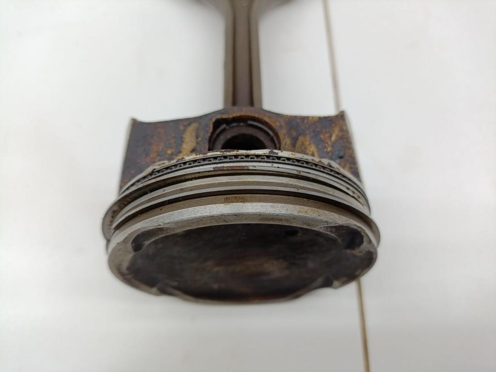 Поршень с шатуном, 3500 рублей, Пермь