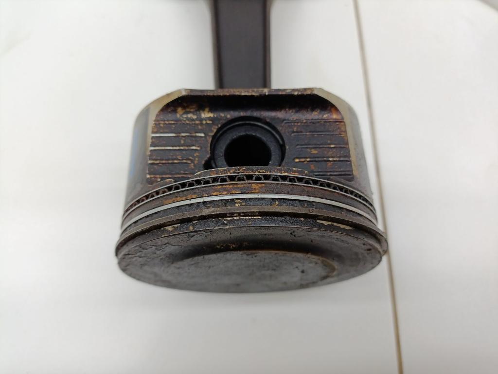 Поршень с шатуном, 4000 рублей, Пермь