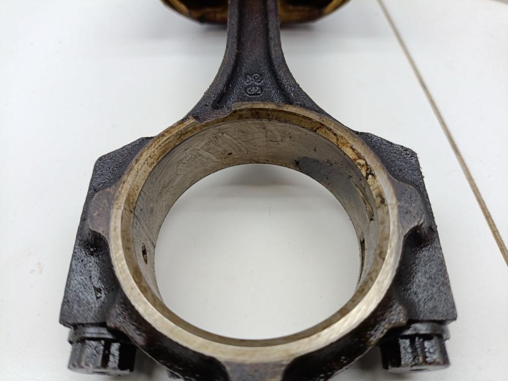 Поршень с шатуном, 3000 рублей, Пермь