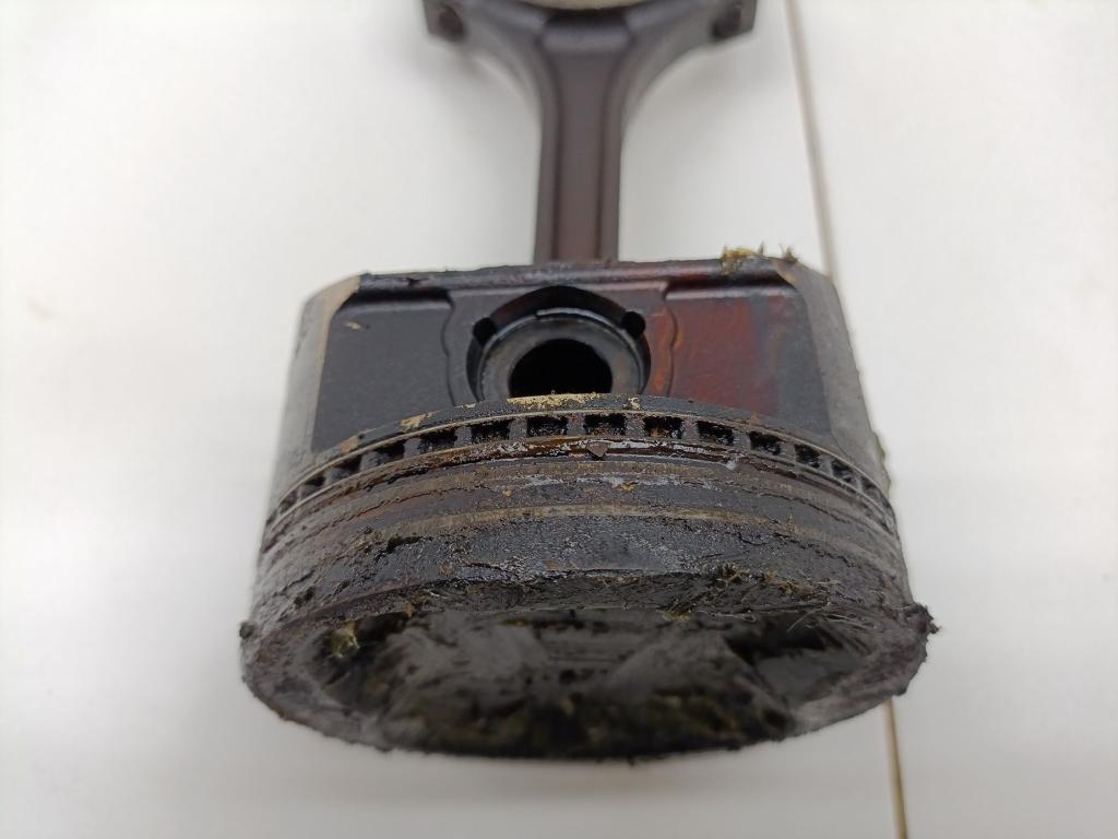 Поршень с шатуном, 3000 рублей, Пермь