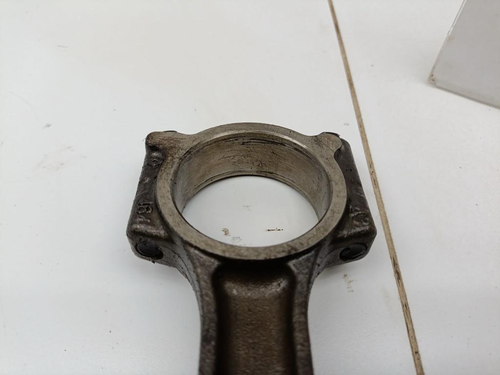 Поршень с шатуном, 4000 рублей, Пермь