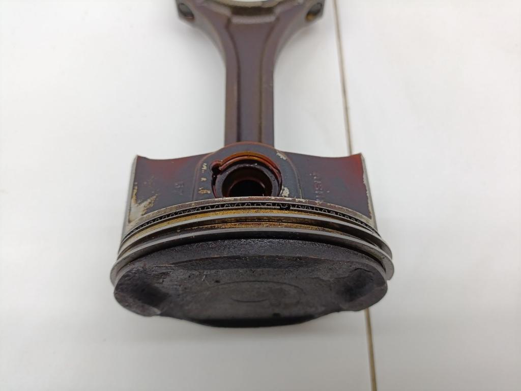 Поршень с шатуном, 3000 рублей, Пермь