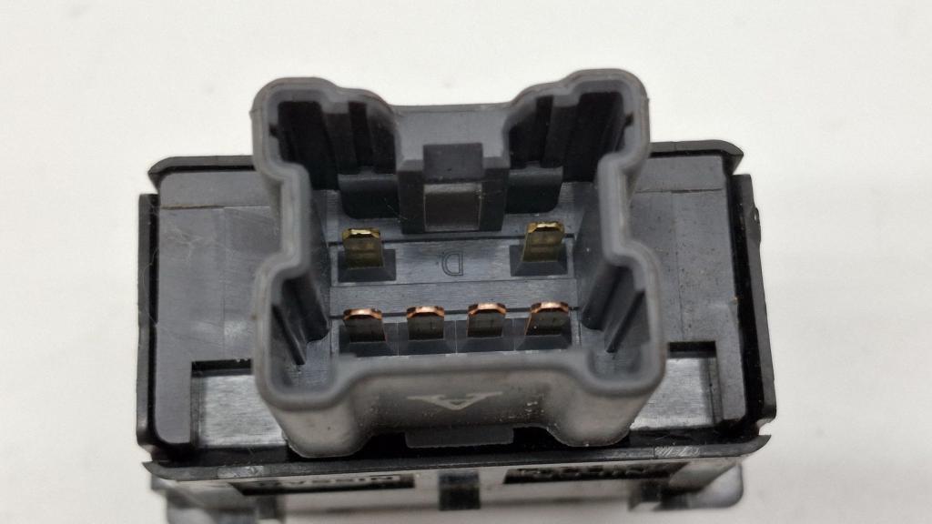 Кнопка обогрева сидений, 500 рублей, Пермь