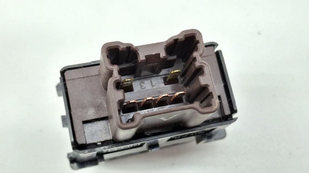 Кнопка обогрева сидений, 500 рублей, Пермь