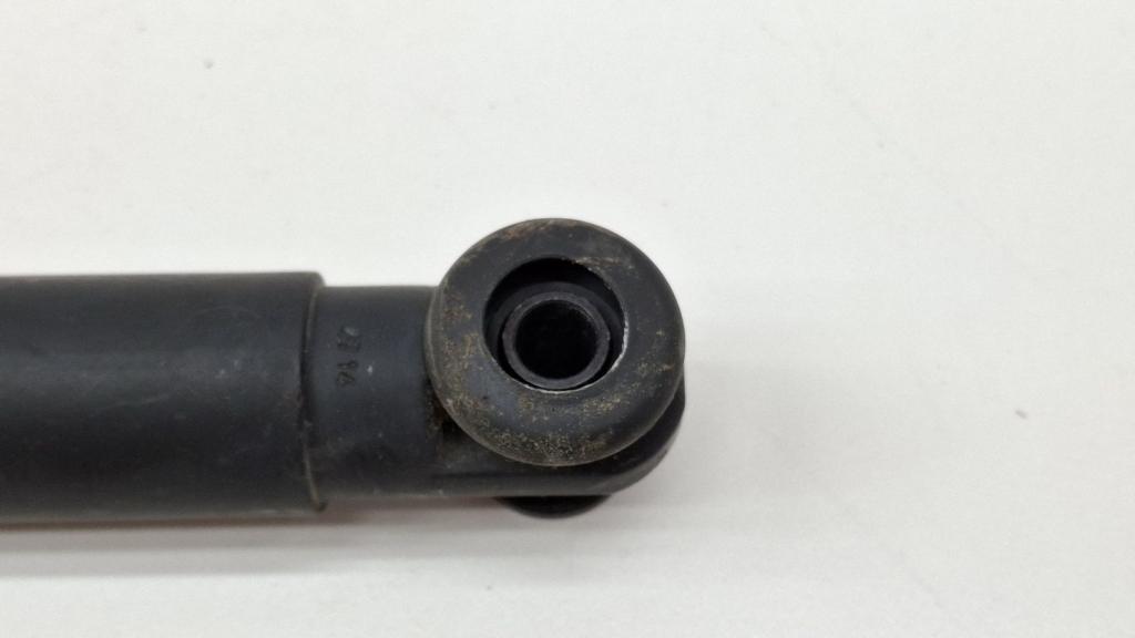 Амортизатор двери багажника, 1000 рублей, Пермь