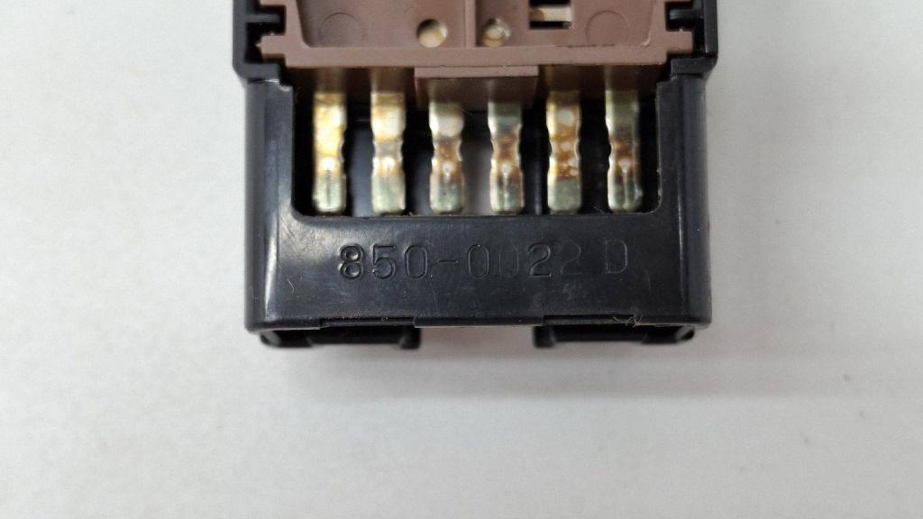 Кнопка обогрева сидений, 1500 рублей, Пермь