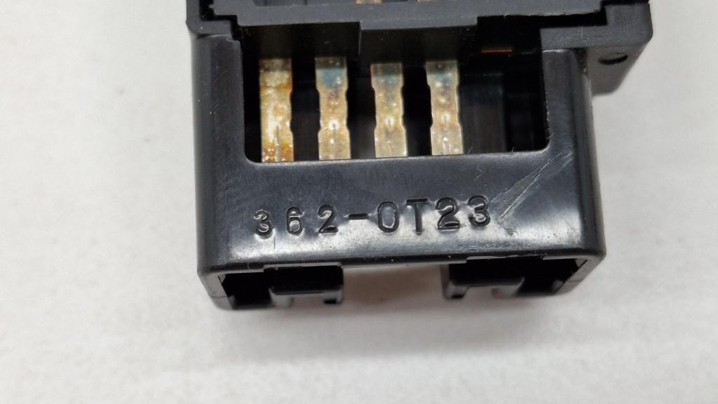 Кнопка омывателя фар, 1500 рублей, Пермь