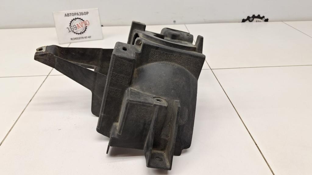 Кронштейн фары противотуманной левой, 2000 рублей, Пермь