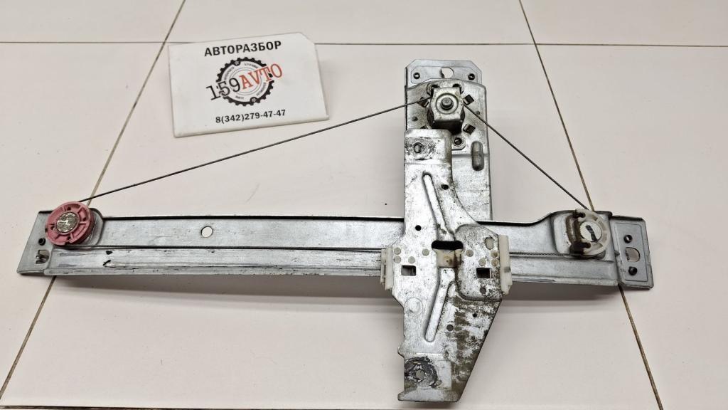 Стеклоподъемник механический задний правый, 500 рублей, Пермь