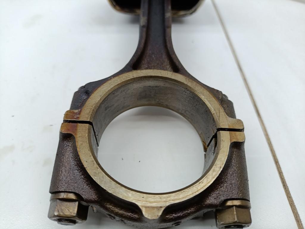 Поршень с шатуном, 1600 рублей, Пермь