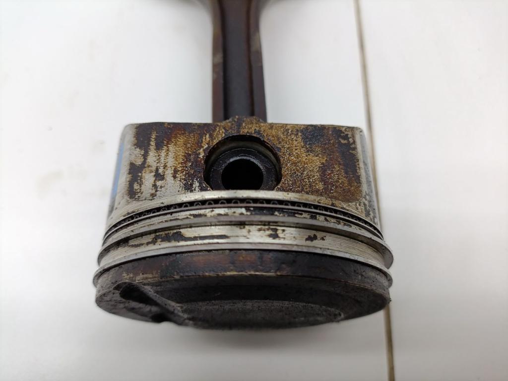 Поршень с шатуном, 1600 рублей, Пермь