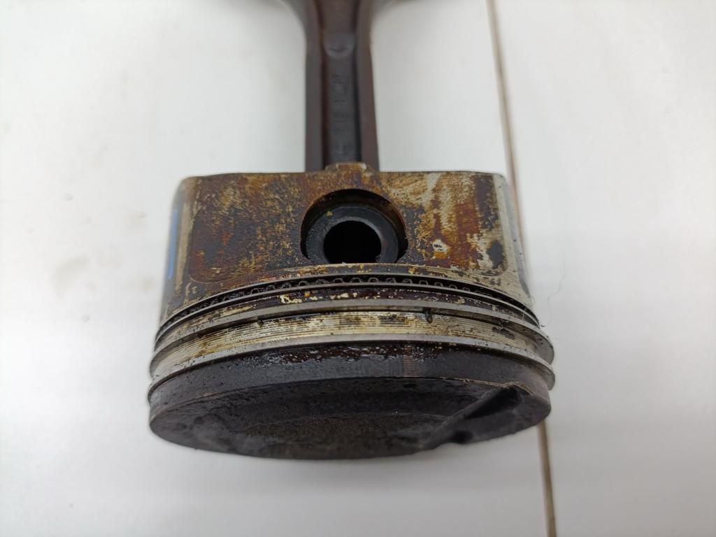 Поршень с шатуном, 1600 рублей, Пермь