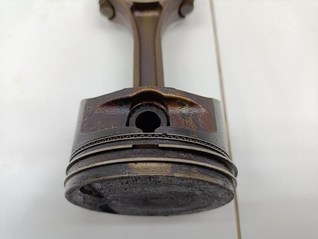 Поршень с шатуном, 2500 рублей, Пермь