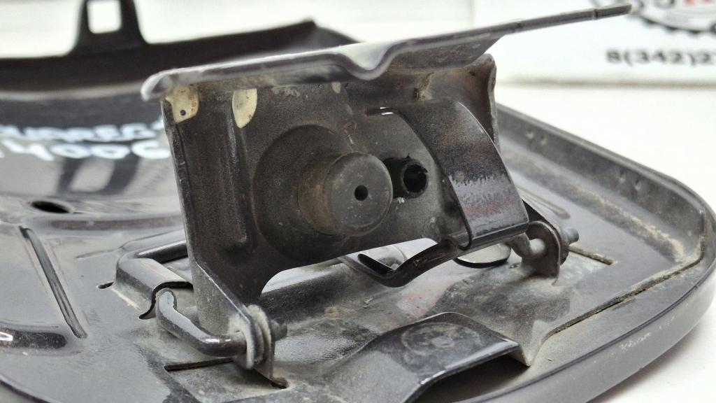 Лючок бензобака, 1500 рублей, Пермь