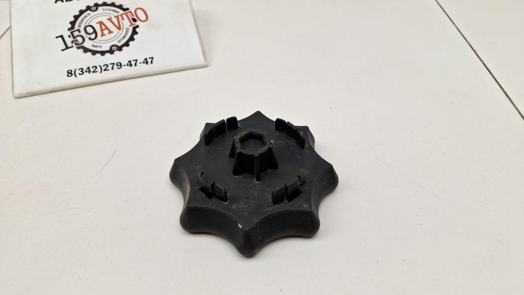 Болт крепления запасного колеса, 500 рублей, Пермь