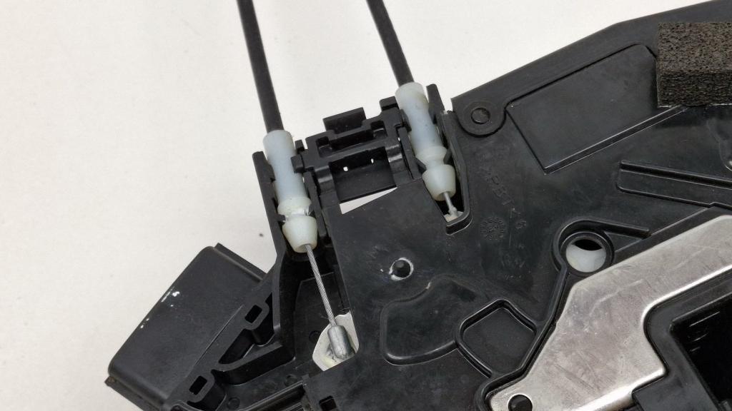 Замок двери передней правой, 8000 рублей, Пермь