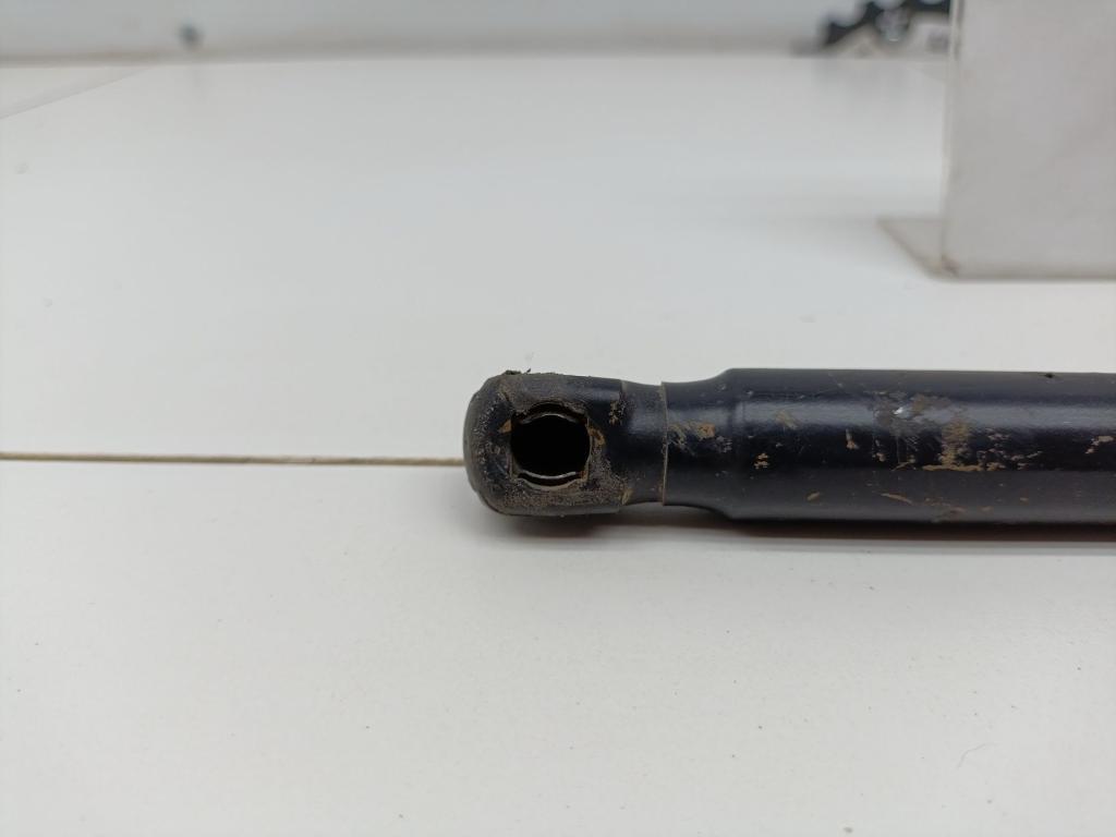 Амортизатор двери багажника, 500 рублей, Пермь