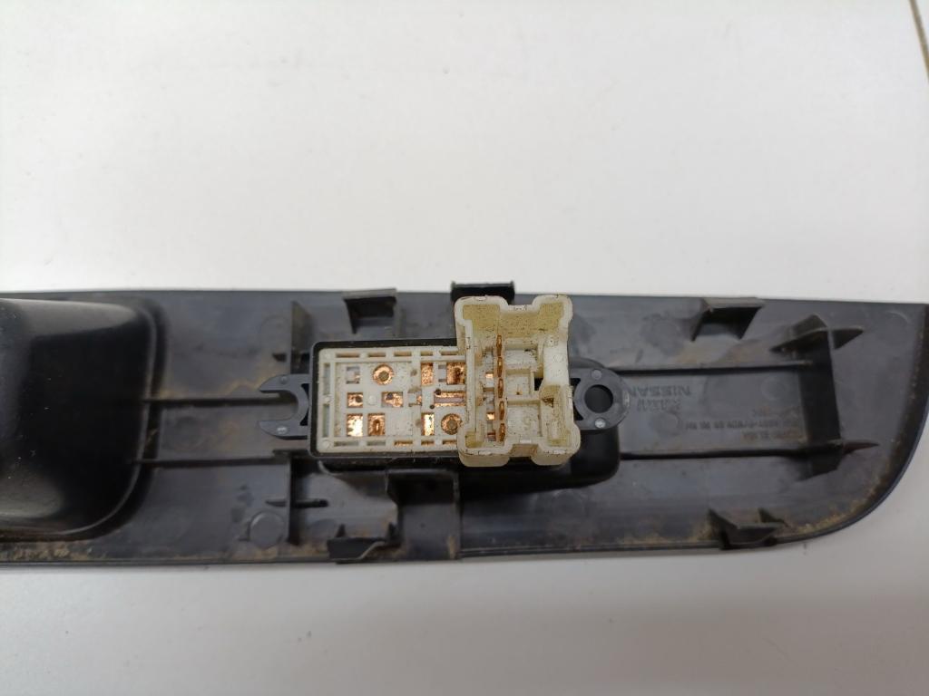 Кнопка стеклоподъемника, 500 рублей, Пермь