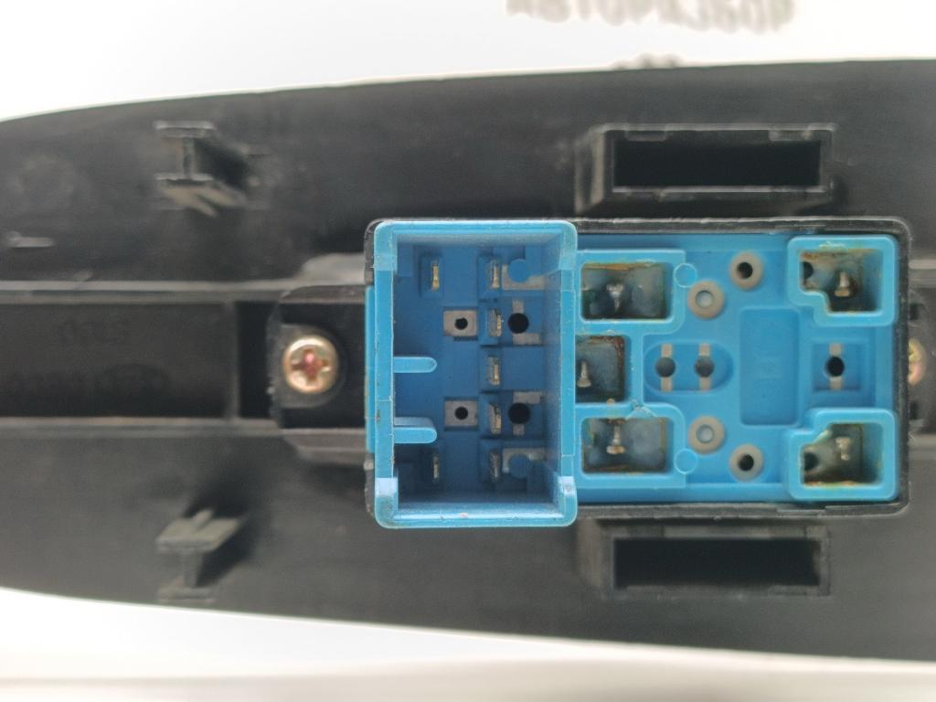 Кнопка стеклоподъемника, 500 рублей, Пермь