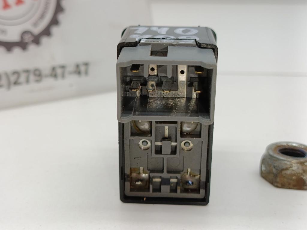 Кнопка стеклоподъемника, 500 рублей, Пермь