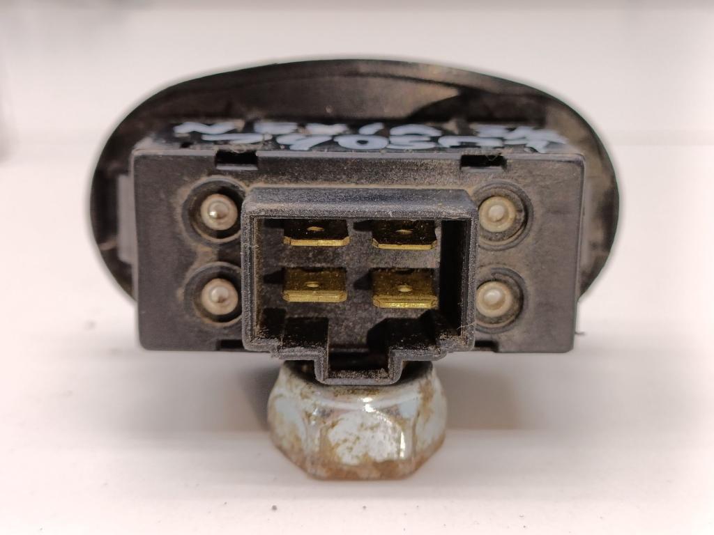 Кнопка открывания багажника, 500 рублей, Пермь