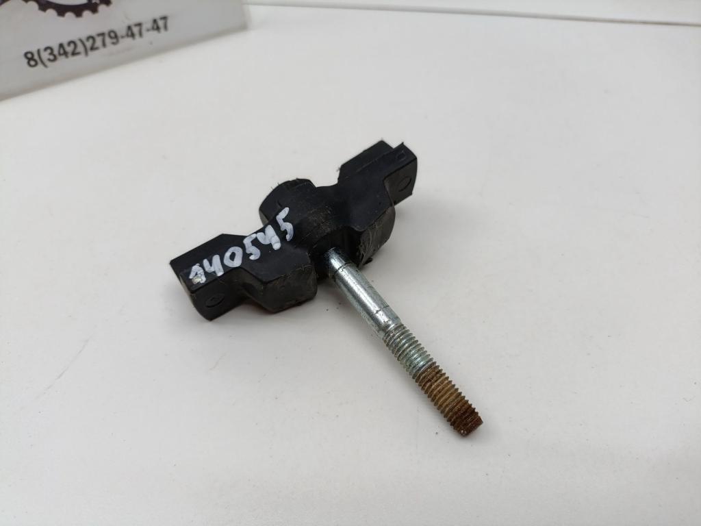 Болт крепления запасного колеса, 500 рублей, Пермь