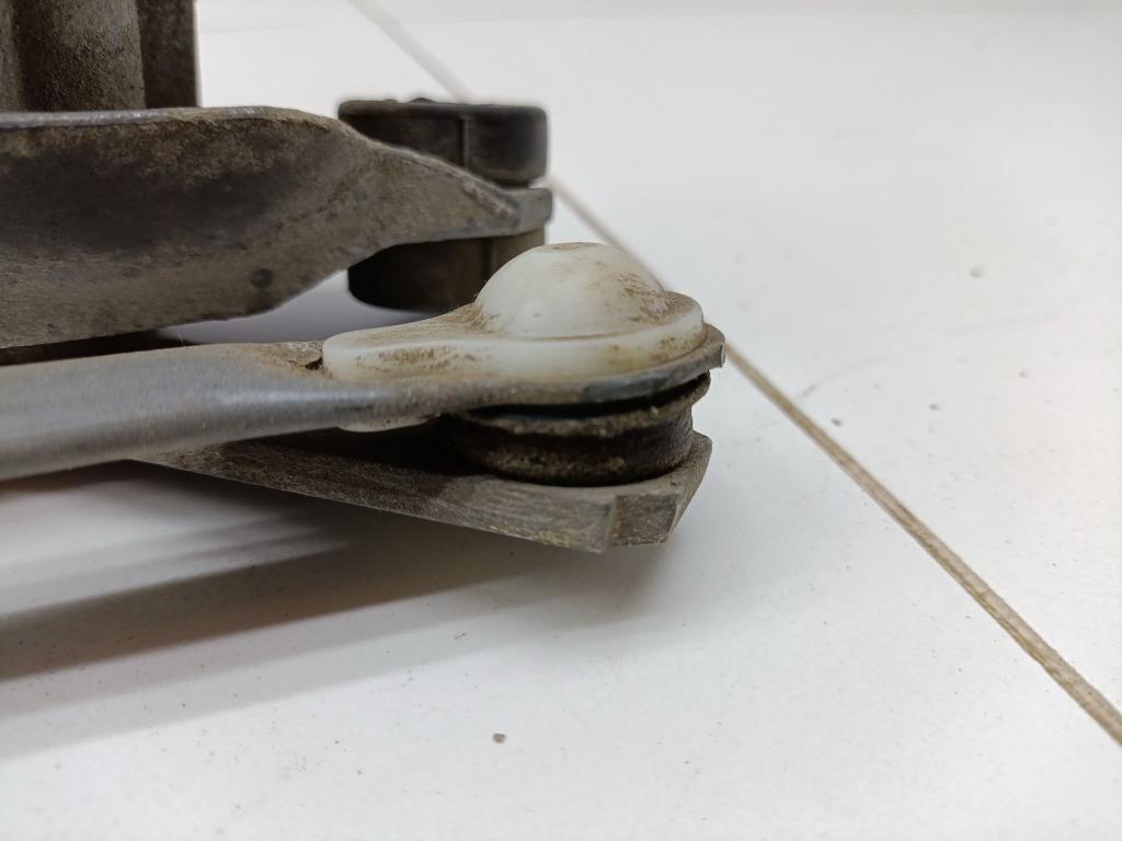 Трапеция дворников, 2000 рублей, Пермь