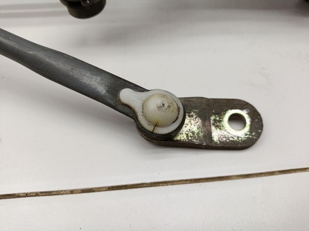 Трапеция дворников, 2000 рублей, Пермь