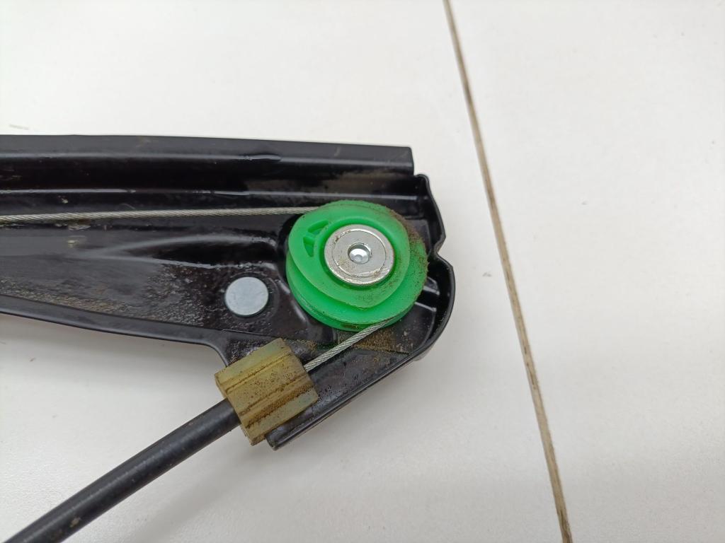 Стеклоподъемник задний правый, 1000 рублей, Пермь