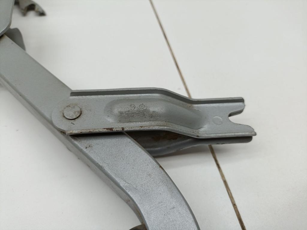 Петля крышки багажника, 500 рублей, Пермь